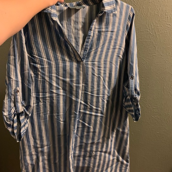 Dresses - Picture 3 of 8